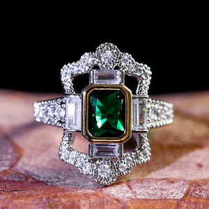 Elegant Green Emeral Ring